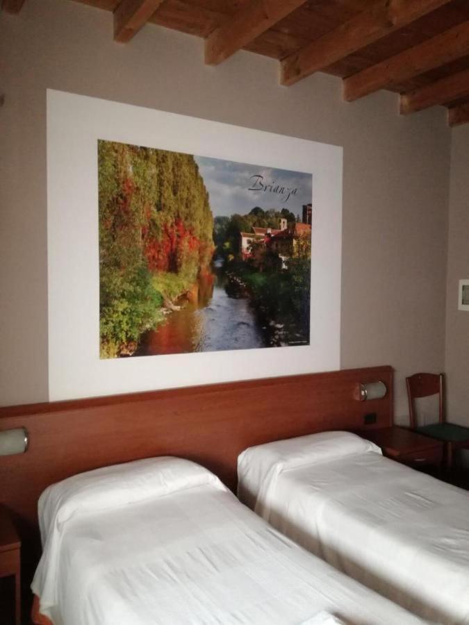La Corte Albergo Desio Exteriör bild